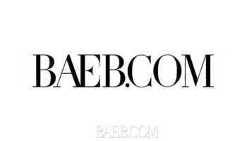 Cindy Bubble has a pair of long legs and tight ass